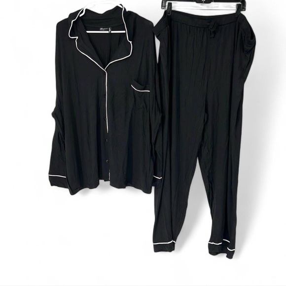 ASOS Curve Other - Asos curve NWOT curve two piece pajama set women’s 22